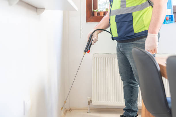 Best Best Pest Control Companies  in Kingsford, MI